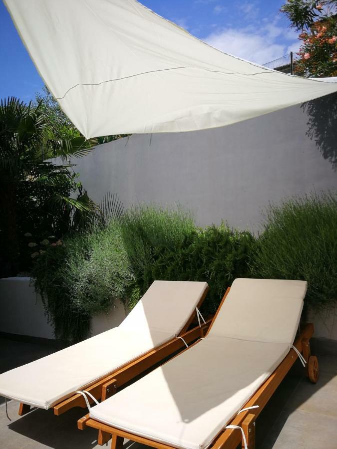 Apartment Maya Near The Beach Premantura Esterno foto